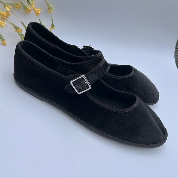 Universal Thread Halston Mary Jane Ballet Flats Black Velvet - Picture 5 of 16